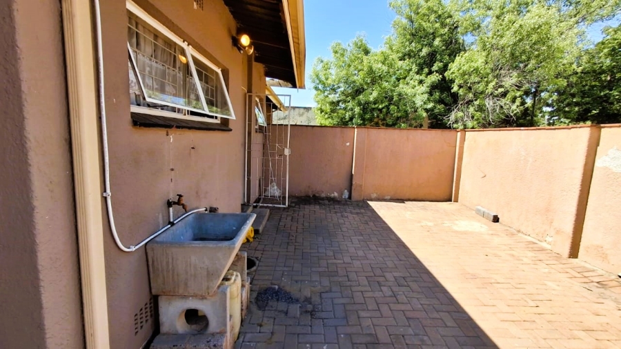 4 Bedroom Property for Sale in Sasolburg Ext 5 Free State